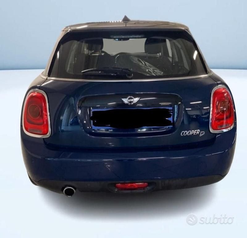 Usata Mini Cooper D 116 CV (85 kW) 2017 Blu Utilitaria