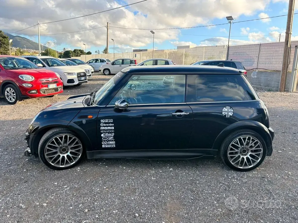 Usata Mini One D 75 CV (55 kW) 2004 Nero Utilitaria