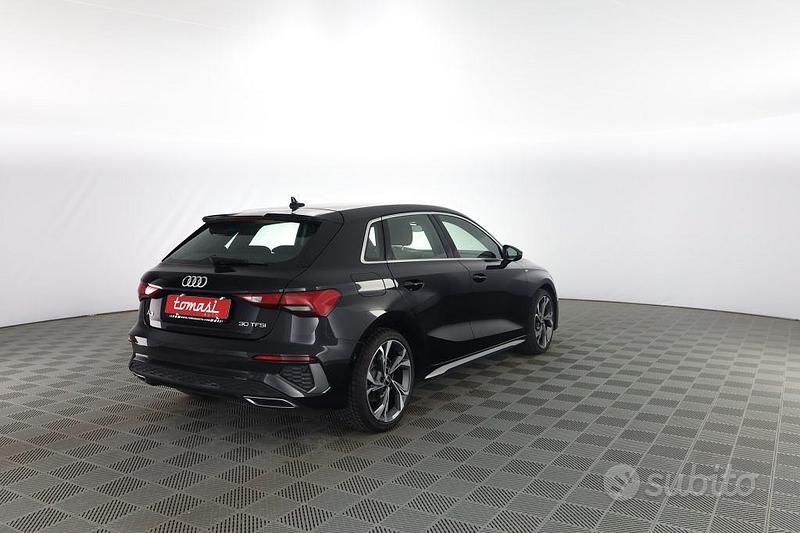 Usata Audi A3 S-Line 110 CV (80 kW) 2022 Nero midnight Berlina