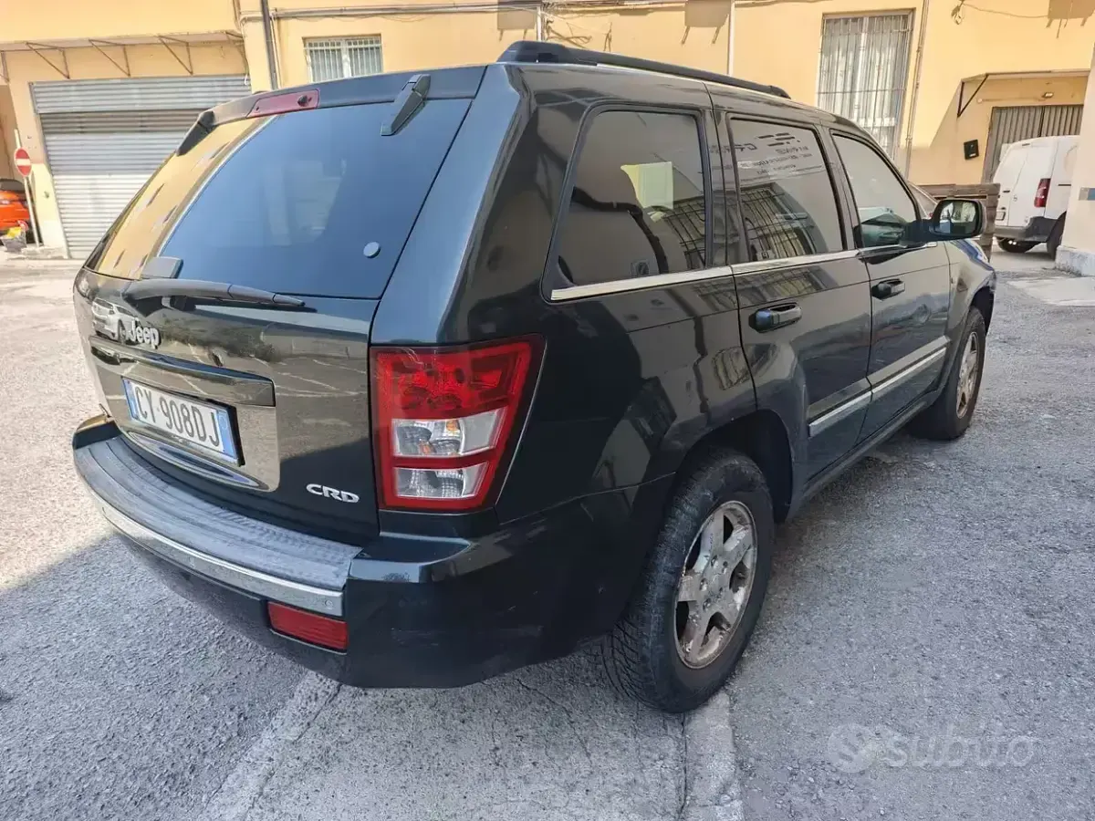 Usata Jeep Grand Cherokee 218 CV (160 kW) 2006 Nero SUV