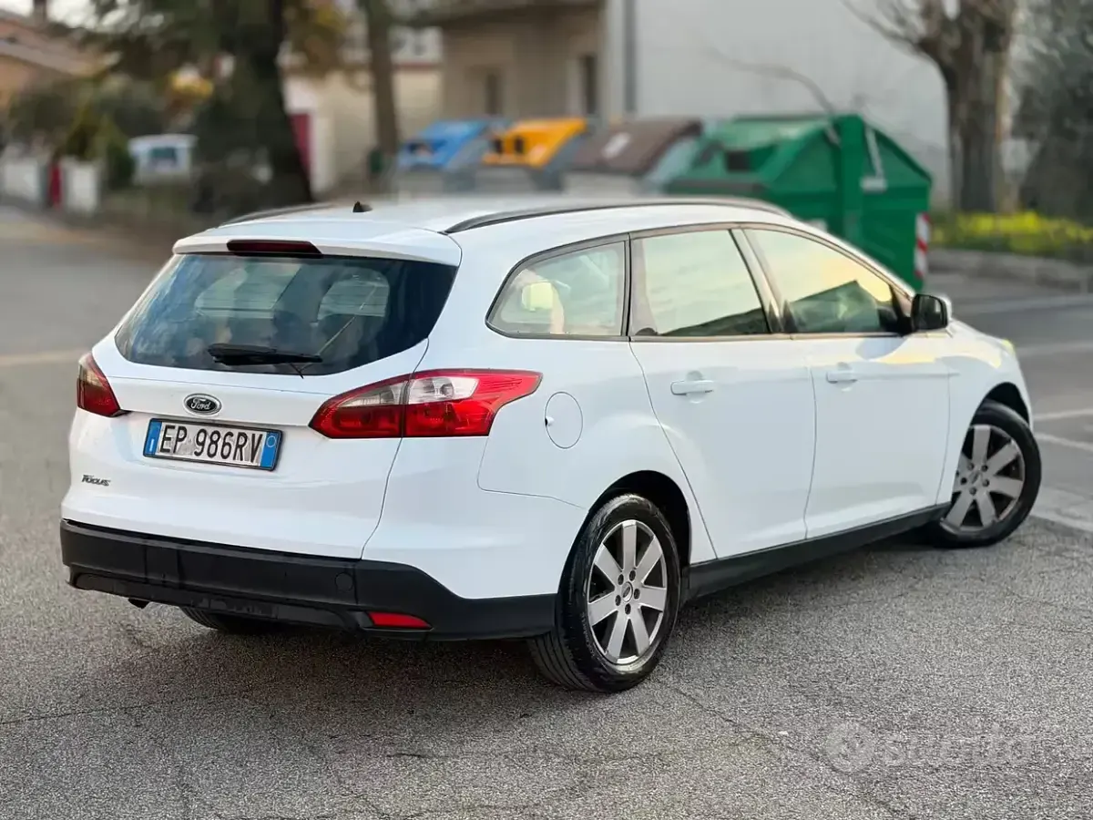 Occasion Ford Focus Titanium 116 ch (85 kW) 2014 Blanc Break