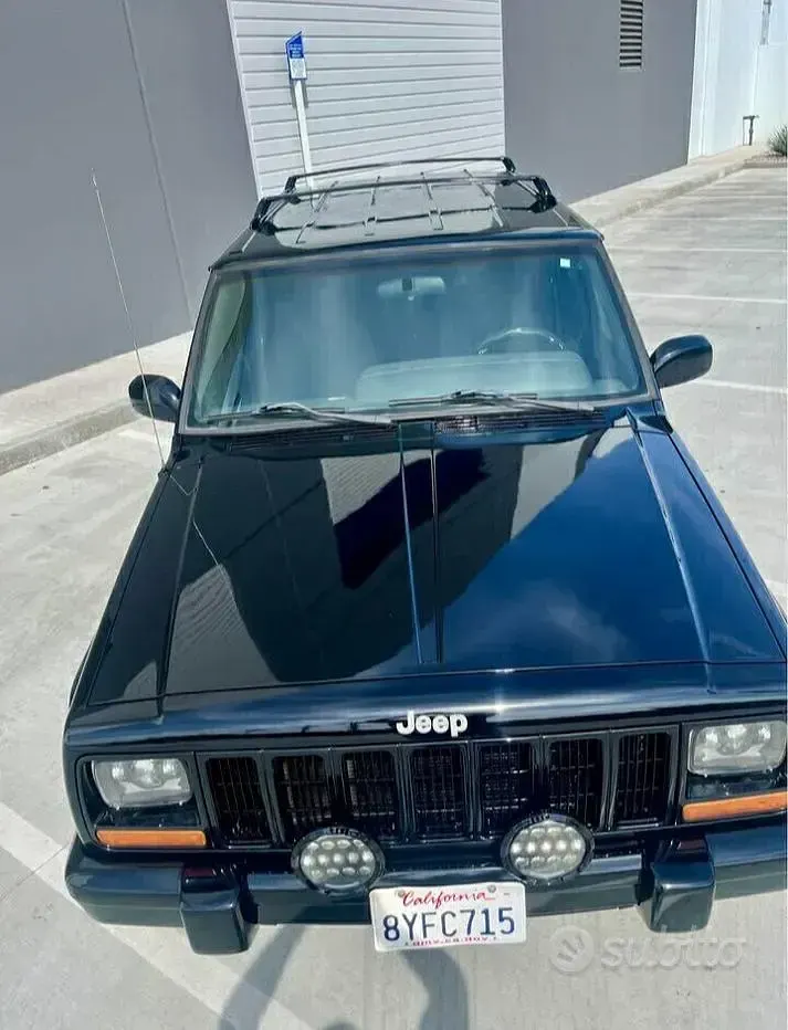 Usata Jeep Cherokee Limited 177 CV (130 kW) 2001 Nero SUV
