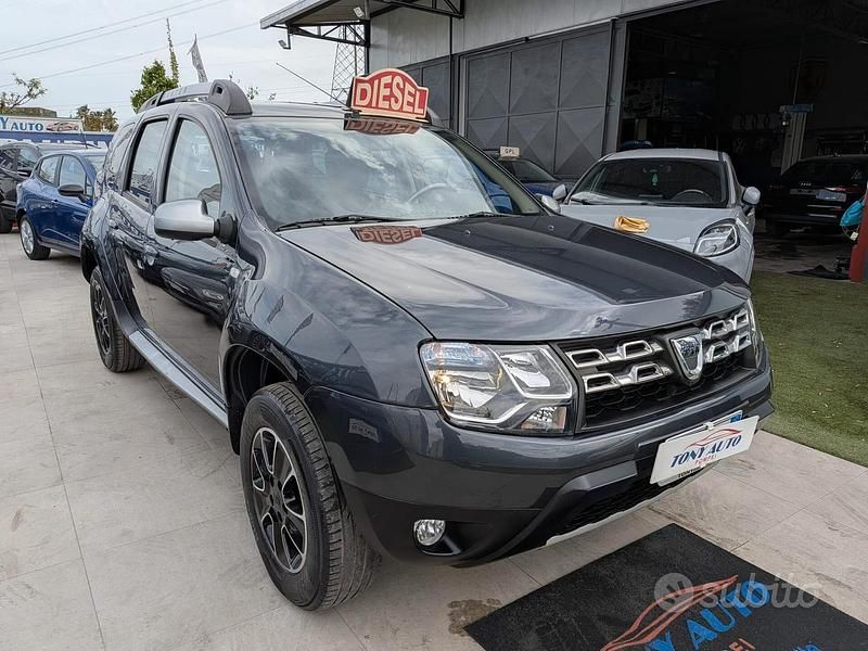 Usata Dacia Duster Prestige 110 CV (80 kW) 2016 Grigio SUV