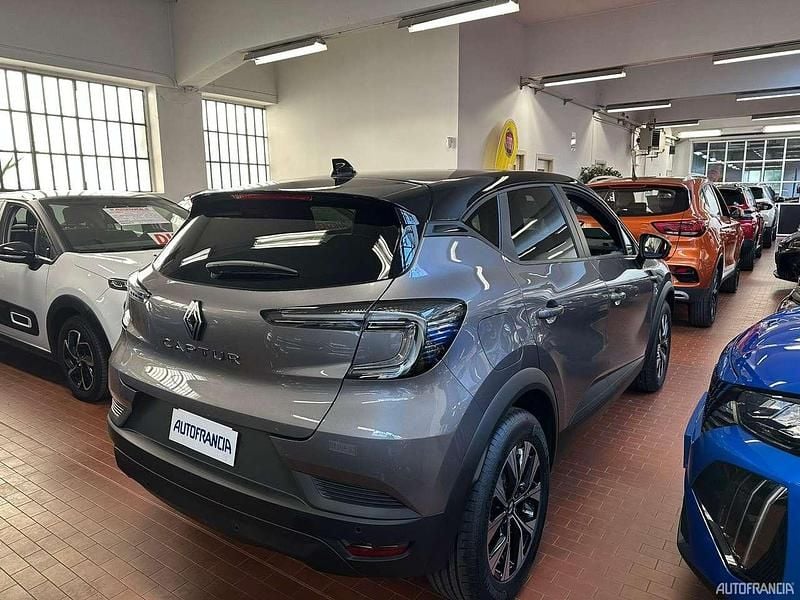 Nuova Renault Captur Evolution 100 CV (73 kW) 2025 Grigio SUV