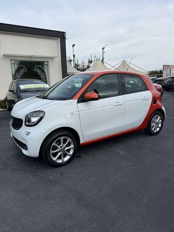 Usata Smart ForFour 71 CV (52 kW) 2016 Utilitaria