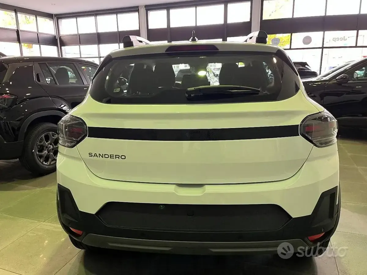 Nuova Dacia Sandero Expression 122 CV (89 kW) 2026 Bianco Berlina