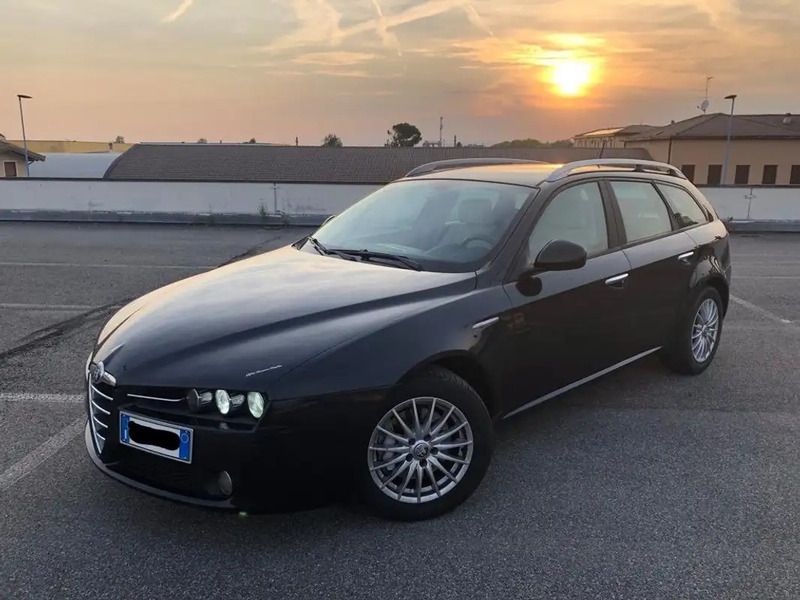 Venduto Alfa Romeo 159 159SW 1.9 jtdm. auto usate in vendita Venduto Alfa Romeo 159 159SW 1.9 jtdm. auto usate in vendita