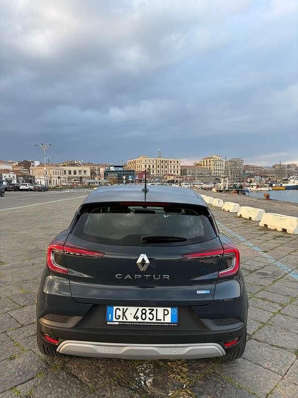 Usata Renault Captur Rive Gauche 94 CV (69 kW) 2022 Blu/azzurro SUV