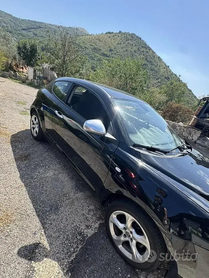 Usata Alfa Romeo MiTo 77 CV (56 kW) 2018 Nero Utilitaria