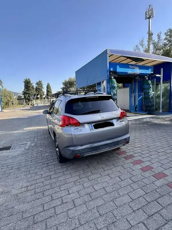 Usata Peugeot 2008 Allure 120 CV (88 kW) 2015 SUV