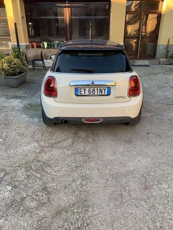 Usata Mini Cooper D 116 CV (85 kW) 2015 Utilitaria