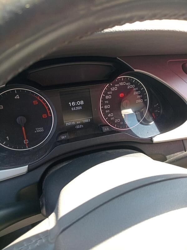 Usata Audi A4 120 CV (88 kW) 2011 Grigio Station wagon