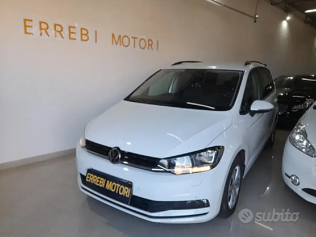 Usata VW Touran Executive 116 CV (85 kW) 2019 Bianco Monovolume