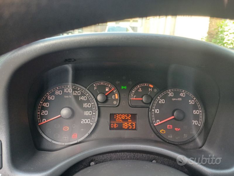 Usata Fiat Punto 60 CV (44 kW) 2003 Grigio Utilitaria