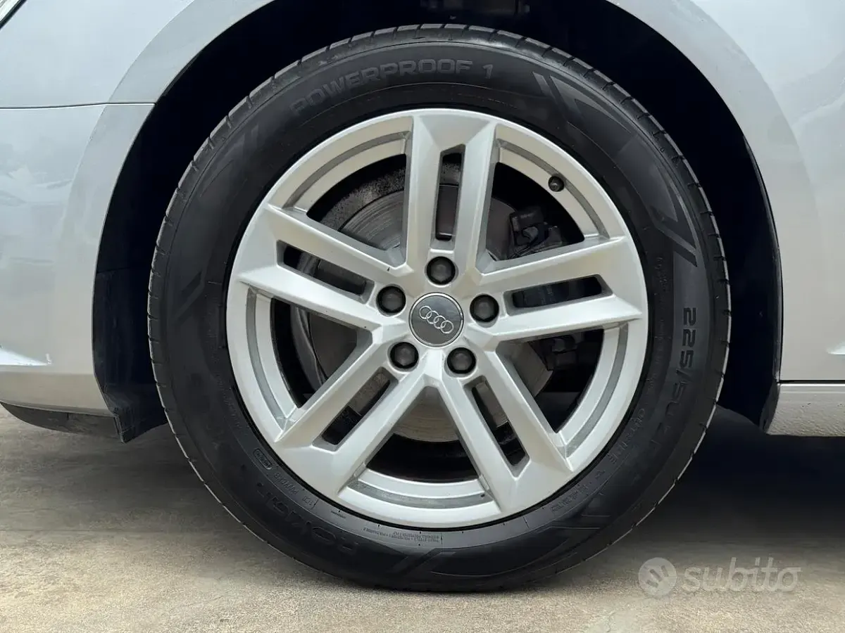 Usata Audi A4 Sport 150 CV (110 kW) 2018 Grigio Station wagon
