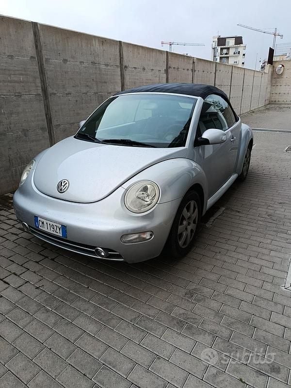 Usata VW New Beetle 2004 Grigio Utilitaria