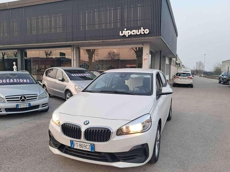 Usata BMW 218 150 CV (110 kW) 2018 Bianco Station wagon