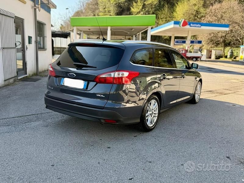 Usata Ford Focus 2015 Blu Station wagon