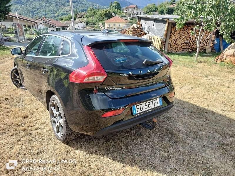 Usata Volvo V40 Ocean Race 120 CV (88 kW) 2016 Berlina