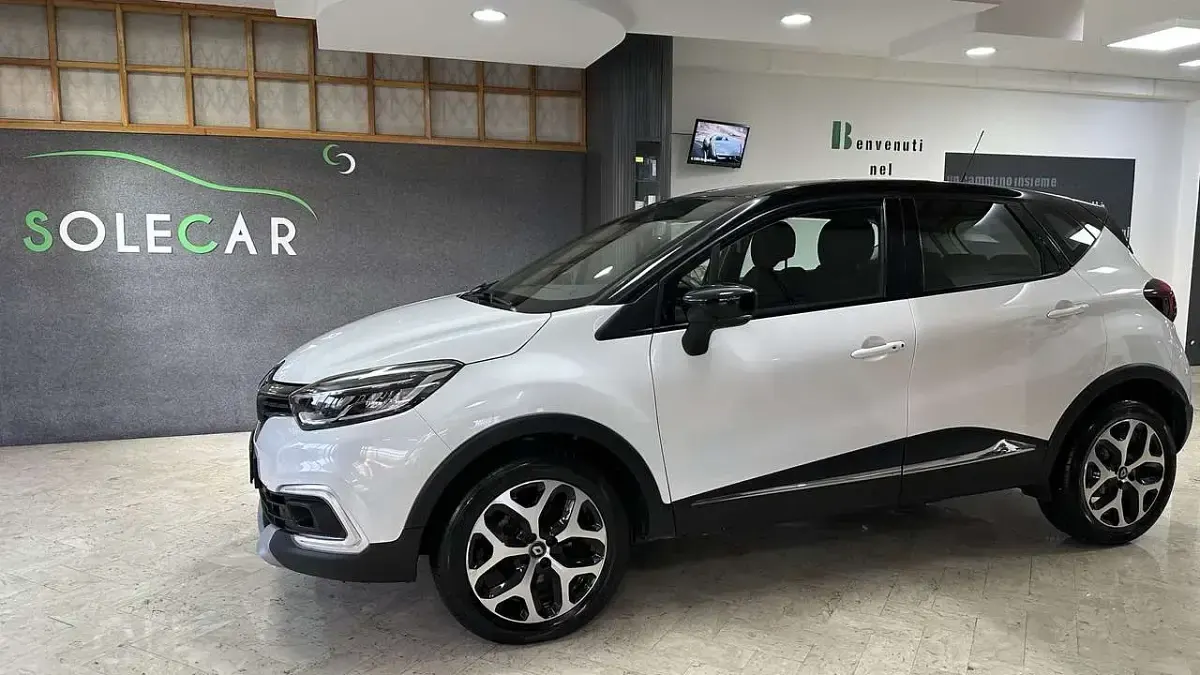 Usata Renault Captur Zen 110 CV (80 kW) 2017 Bianco madreperla SUV