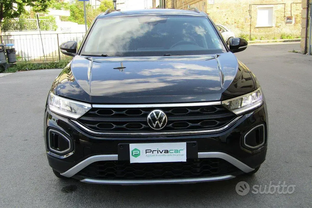 Usata VW T-Roc Style 150 CV (110 kW) 2022 Nero SUV