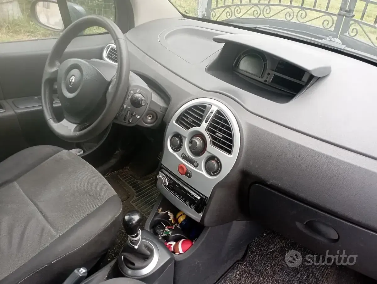 Usata Renault Modus 75 CV (55 kW) 2007 Blu Monovolume