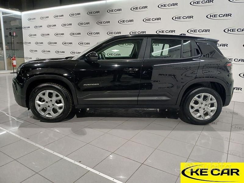 Usata Jeep Avenger Altitude 101 CV (74 kW) 2024 Nero SUV