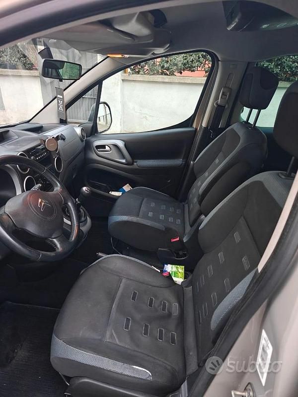 Occasion Citroën Berlingo XTR 92 ch (67 kW) 2011 Gris Monospace