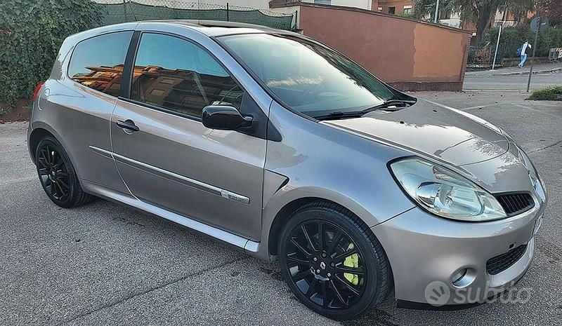 Usata Renault Clio II R.S. 203 CV (149 kW) 2006 Grigio Berlina