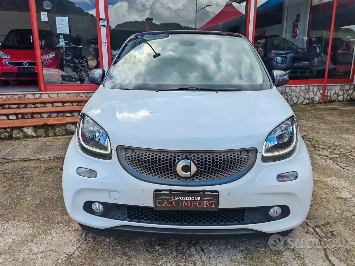 Usata Smart ForFour Prime 71 CV (52 kW) 2016 Bianco Utilitaria