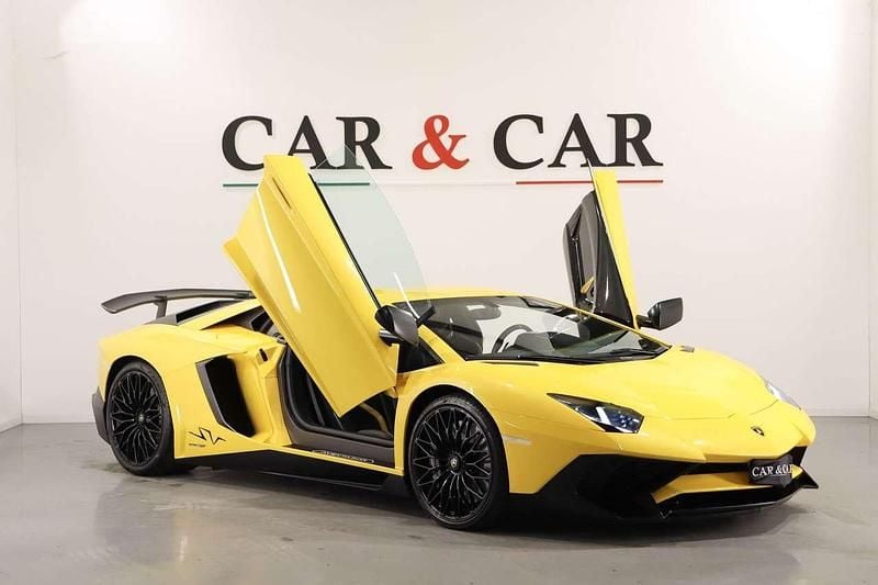 Usata Lamborghini Aventador 751 CV (552 kW) 2017 Giallo Coupé