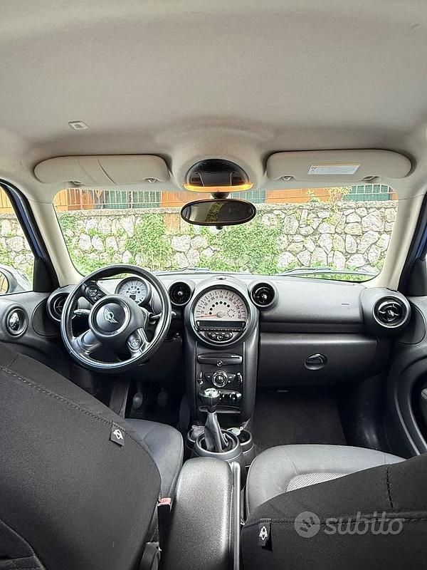 Usata Mini Cooper D 2013 Blu Utilitaria