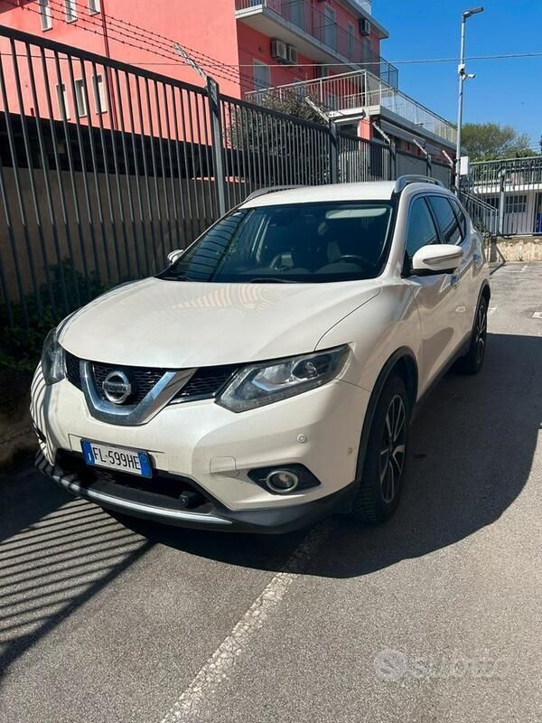 Usata Nissan X-Trail 131 CV (96 kW) 2017 Bianco SUV