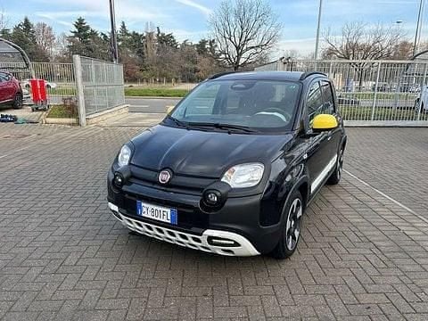 Nero Usata 2025 Fiat Panda Cross Cross Due volumi | 14.190 € (Buon prezzo) - Immagine 1/4