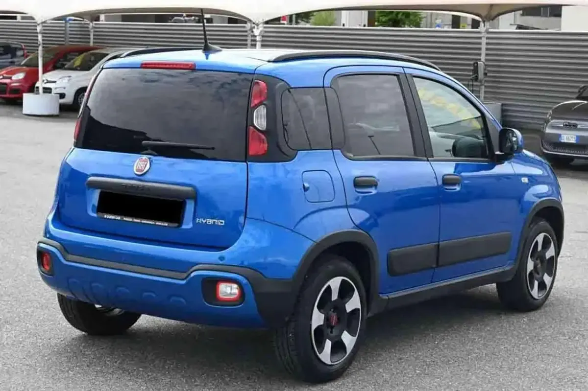 Usata Fiat Panda Cross Cross 69 CV (50 kW) 2024 Blu Utilitaria