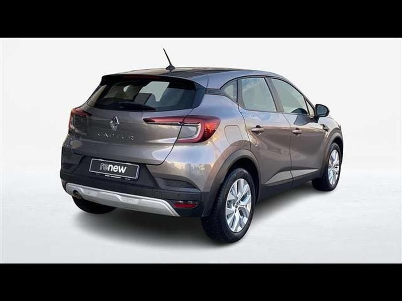 Usata Renault Captur Business 101 CV (74 kW) 2021 Grigio scuro SUV