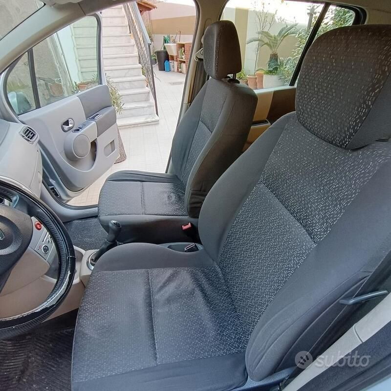 Usata Renault Modus Dynamique 85 CV (62 kW) 2005 Blu/azzurro Monovolume