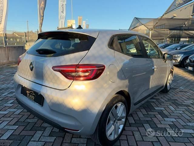 Usata Renault Clio V Business 91 CV (66 kW) 2022 Grigio Berlina