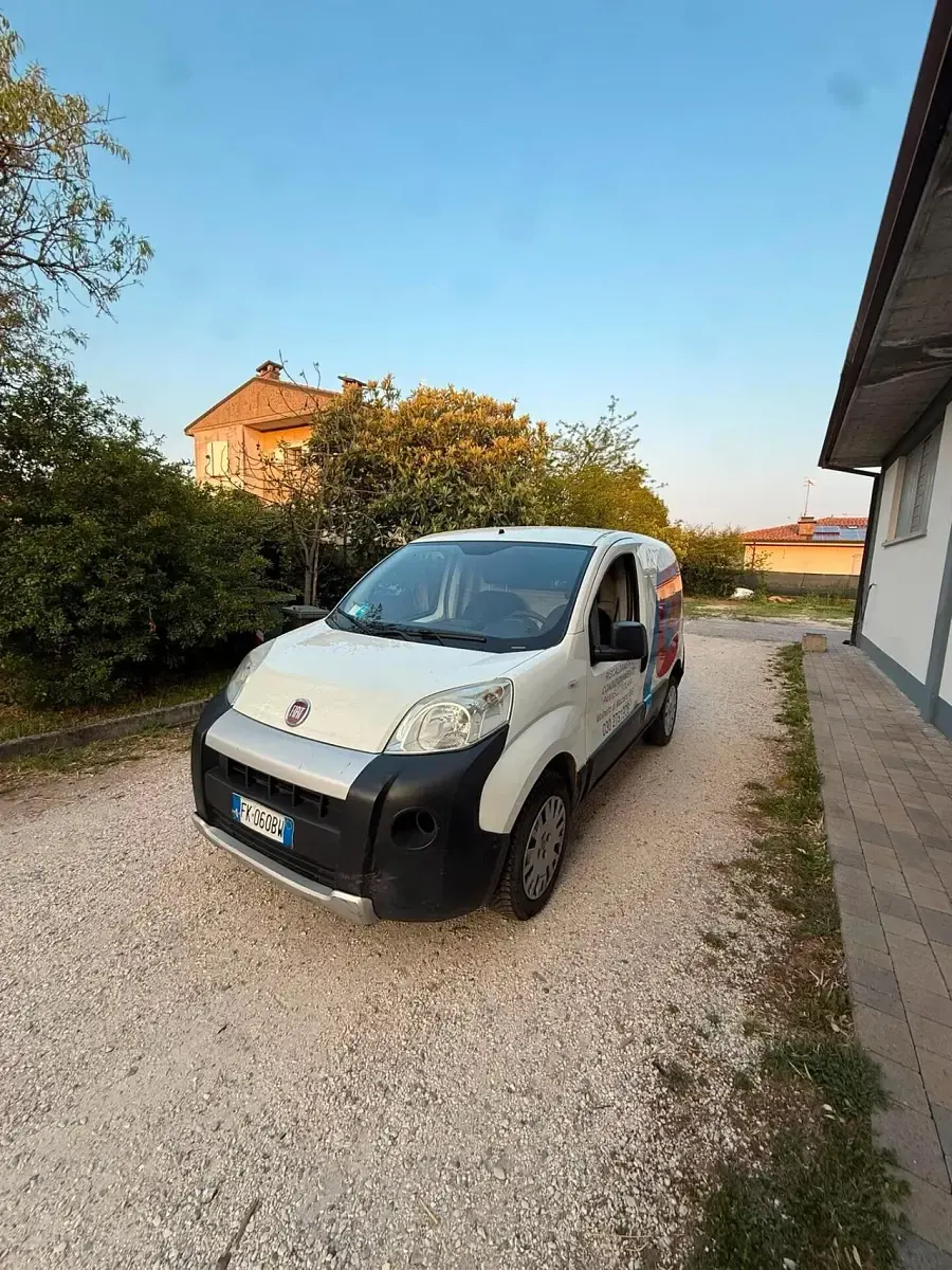 Usata Fiat Fiorino 70 CV (51 kW) 2013 Bianco Monovolume
