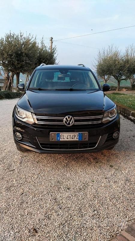 Usata VW Tiguan 140 CV (102 kW) 2012 Nero SUV