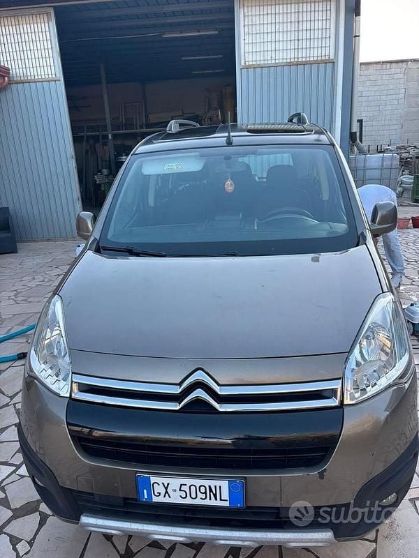 Usata Citroën Berlingo 109 CV (80 kW) 2015 Grigio Monovolume