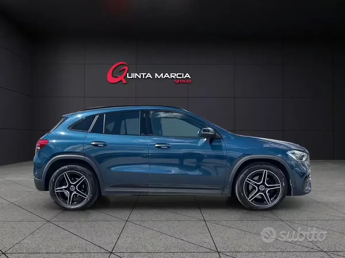 Usata Mercedes GLA220 Premium 190 CV (139 kW) 2022 Bluazzurro SUV