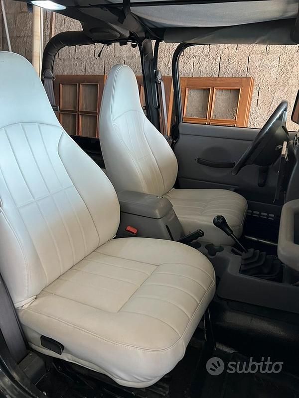 Occasion Jeep Wrangler 1997 Noir SUV