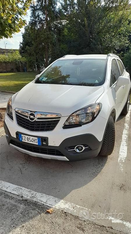 Bianco Usata 2015 Opel Mokka SUV | 9000 € (Buon prezzo) - Immagine 1/4