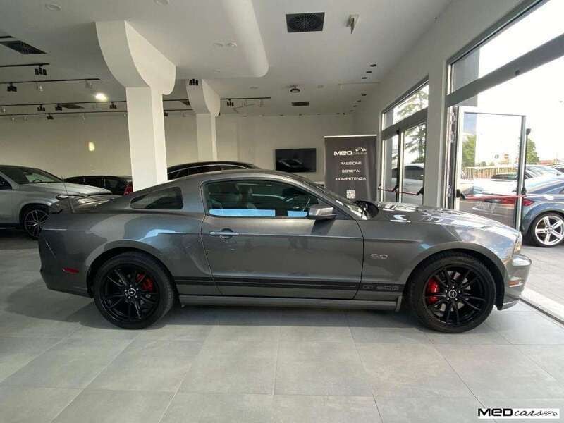 Grigio Usata 2014 Ford Mustang GT Premium Coupé | 37.900 € (Cara) - Immagine 1/4