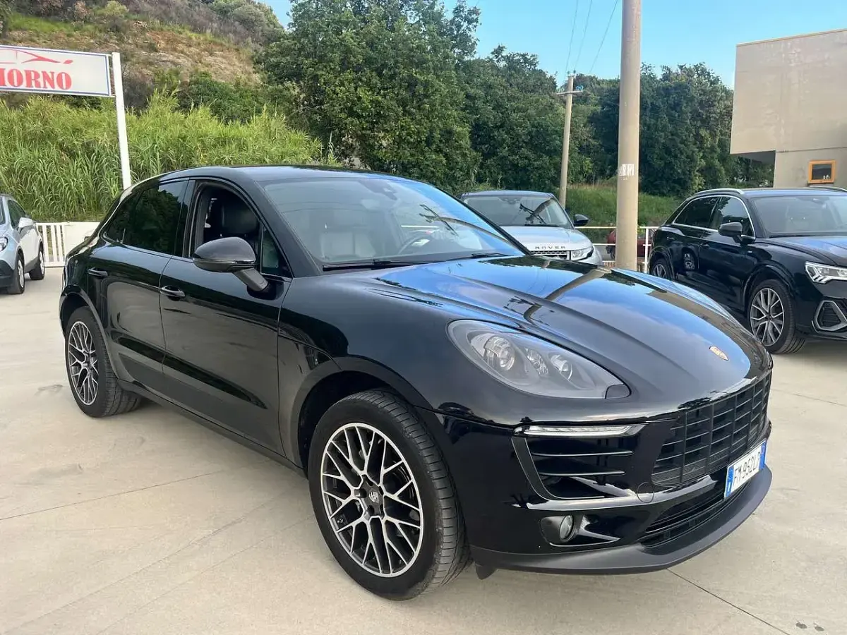 Usata Porsche Macan 250 CV (183 kW) 2018 Nero SUV