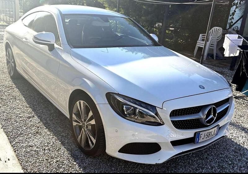 Usata Mercedes C220 Executive 170 CV (125 kW) 2017 Coupé