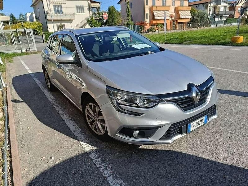 Grigio Usata 2018 Renault Mégane IV Business Station wagon | 9200 € (Ottimo prezzo) - Immagine 1/4