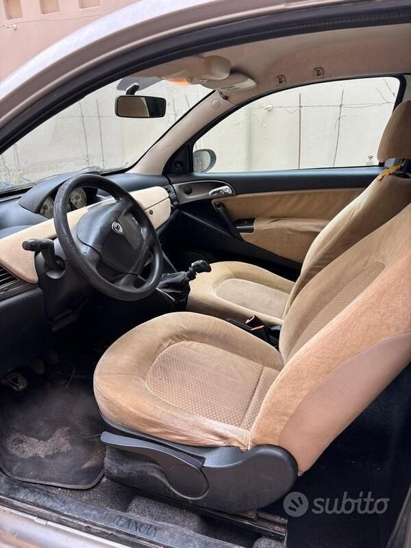 Usata Lancia Ypsilon 2004 Grigio Utilitaria
