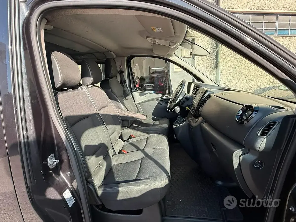 Usata Opel Vivaro 125 CV (91 kW) 2018 Monovolume